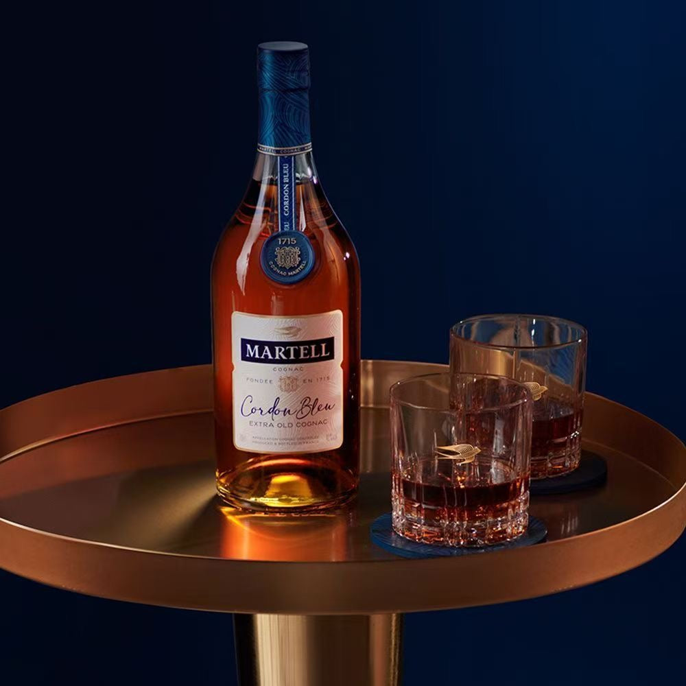 Martell Cordon Bleu Cognac - The Legendary Icon of Excellence
马爹利蓝带干邑白兰地 - 传承经典 卓越珍藏