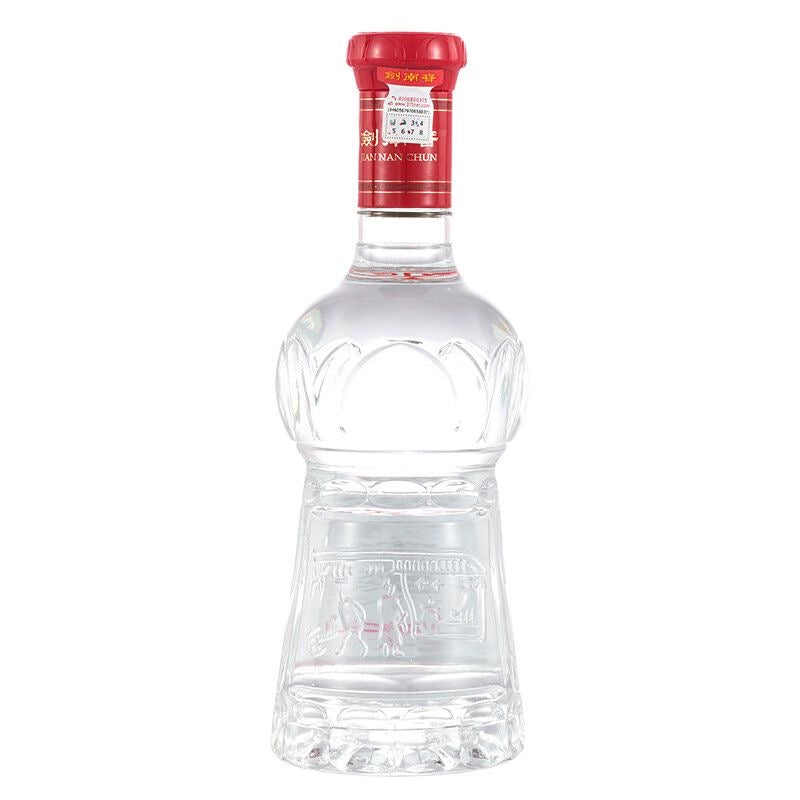 Jiannanchun Crystal Label (52% ABV) - The Classic Sichuan Baijiu
剑南春 水晶剑 (52% Vol) - 经典浓香白酒